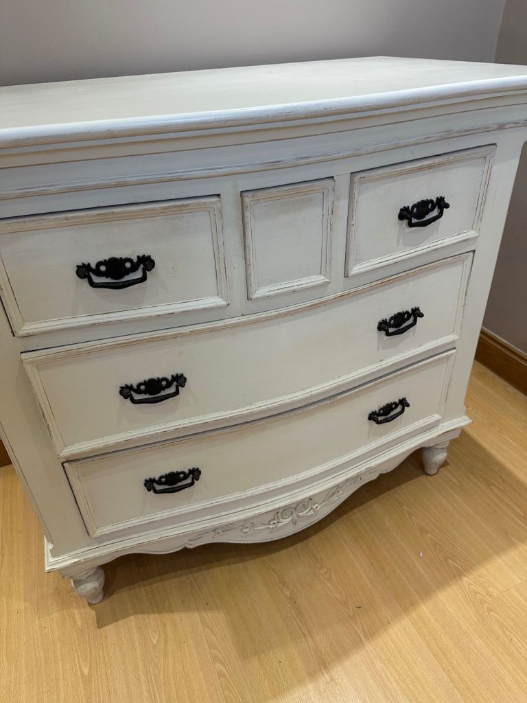 Chabby chic bedroom Furniture