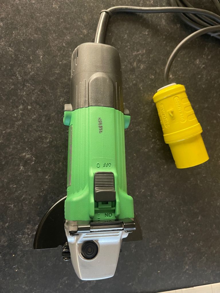BRAND NEW Hitachi G 12SR2 Angle Grinder – Unused, In Box