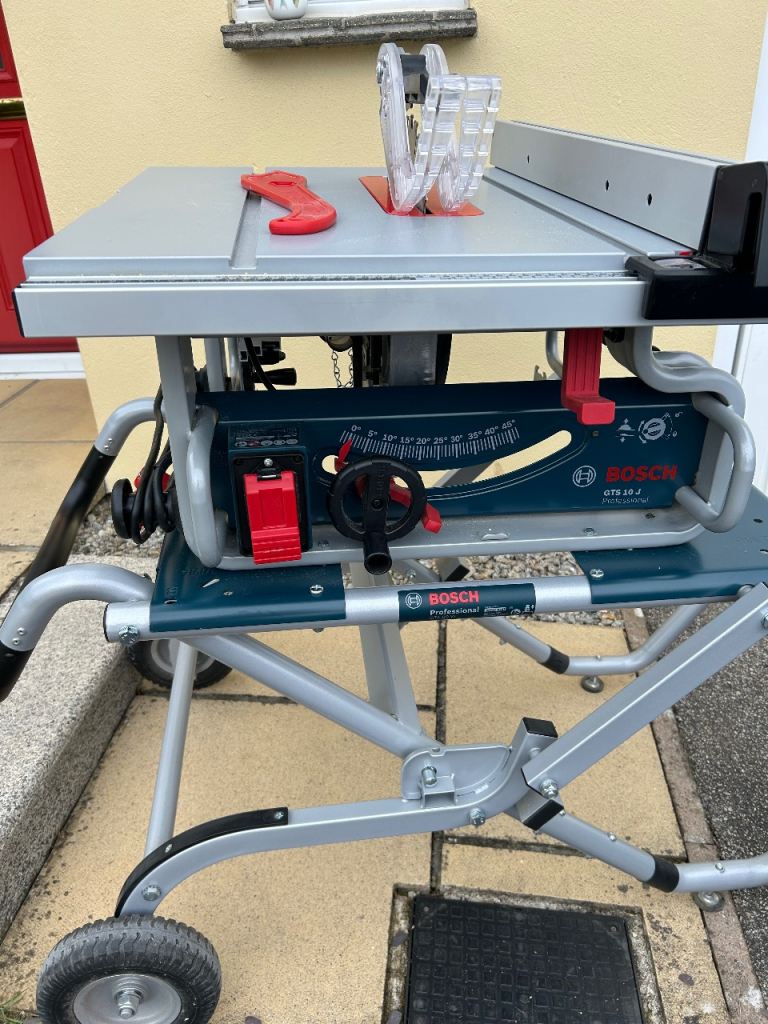 Bosch. Table Saw plus folding stand - GTS 10J Professional
