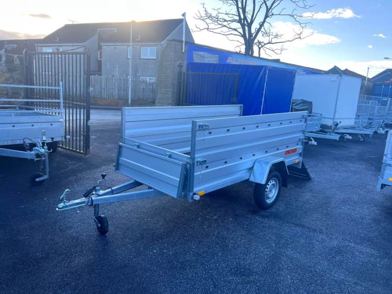 BRAND NEW 7,7ft x 4,2ft (B235) SINGLE AXLE/DOUBLE BROADSIDE NIEWIADOW TRAILER 750KG