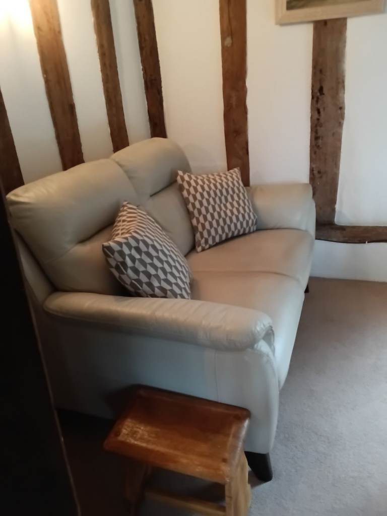 2 sofas