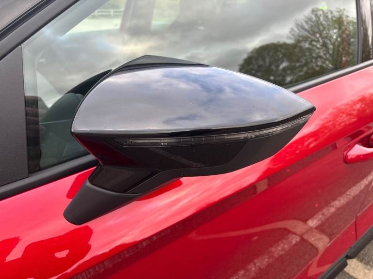 2025 SEAT Arona 1.0 TSI 115 FR Black Edition 5dr Hatchback PETROL Manual