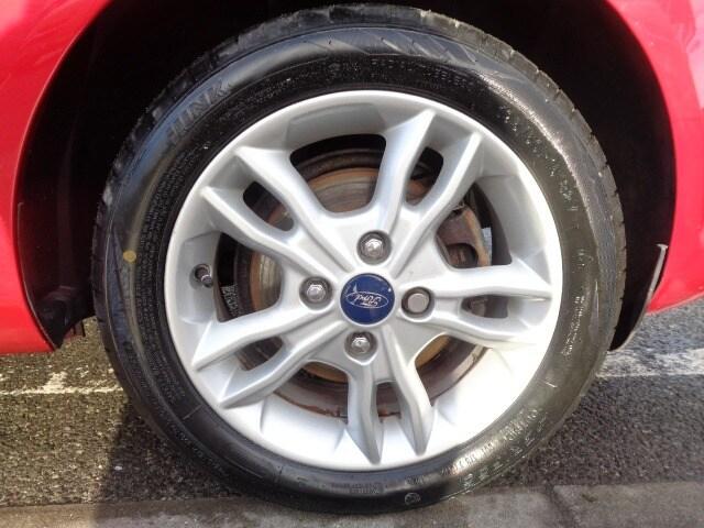 2016 Ford Fiesta 1.25 82 Zetec 5dr LOW Mileage HATCHBACK Petrol Manual