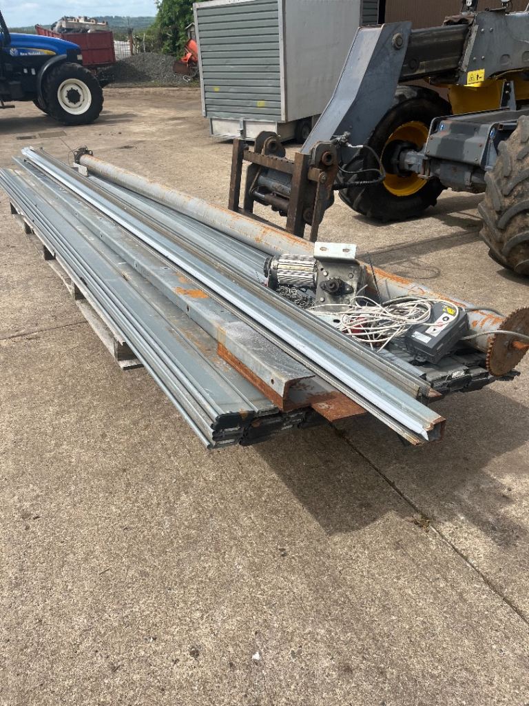 Roller door 
