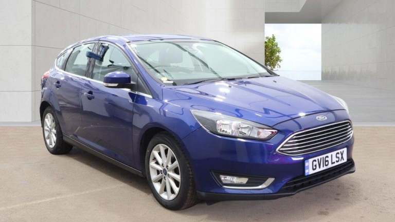2016 Ford Focus 1.0T EcoBoost Titanium Euro 6 (s/s) 5dr HATCHBACK Petrol Manual