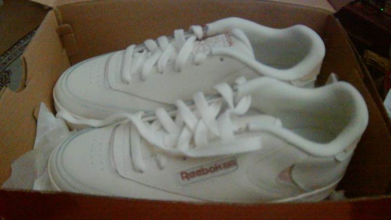 Trainers Size 6