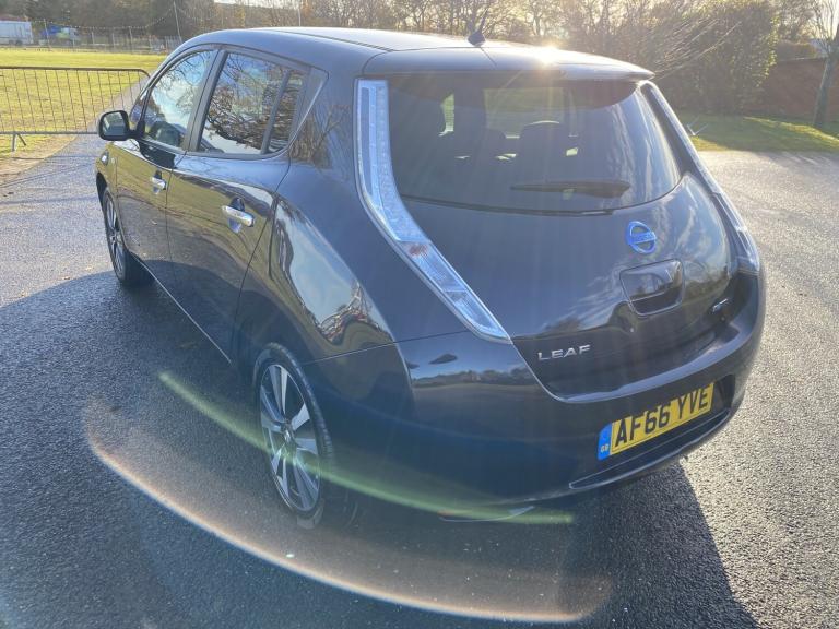 NISSAN LEAF 30kWh Tekna 2016