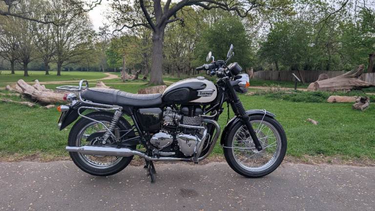 Triumph Bonneville T100 (865cc) 2009