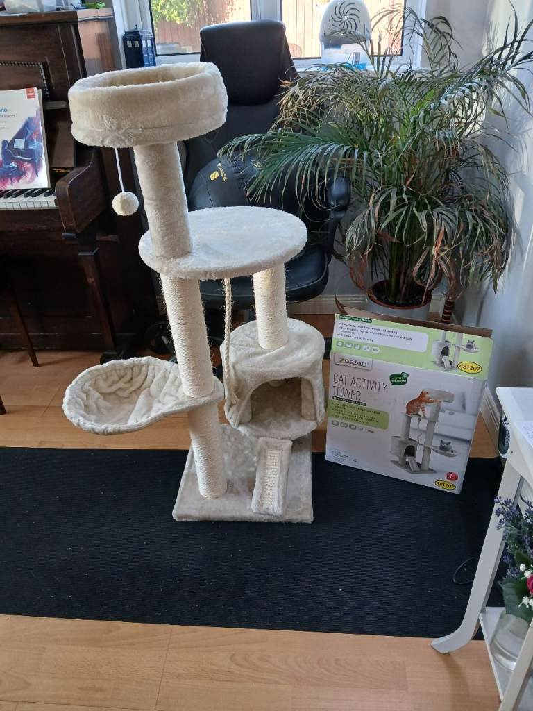 Cat activity tower