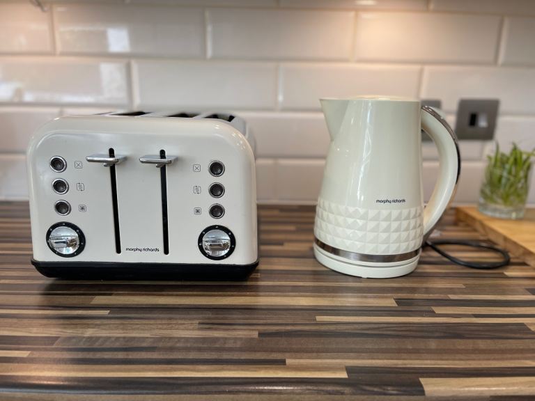 Toaster and  Kettle - Morphy  Richards