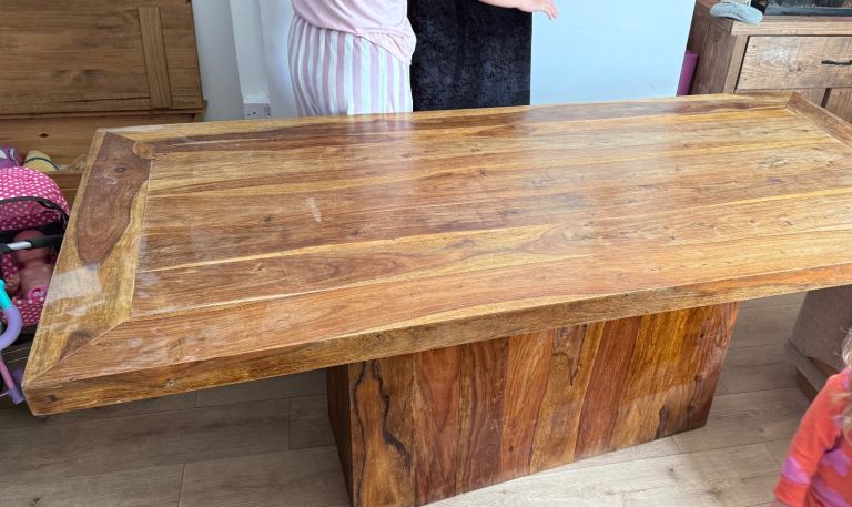 Oak table  with chairs 