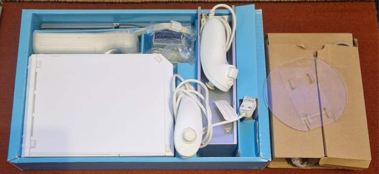 Nintendo Wii Console Bundle with Balance Board & Games