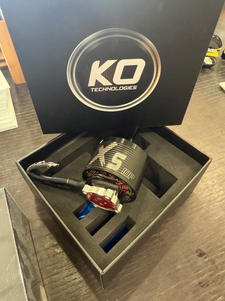 KO Technologies Method XS 4025 900KV Brushless Motor – New / Unused – 12 Available