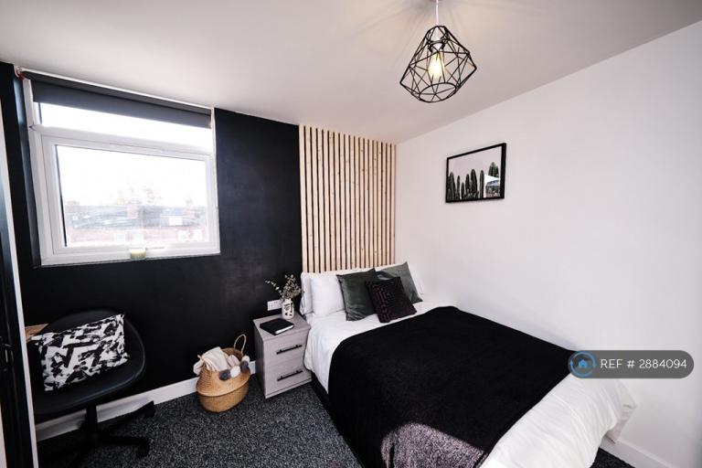1 bedroom in Colchester St, Coventry, CV1 (#2884094)
