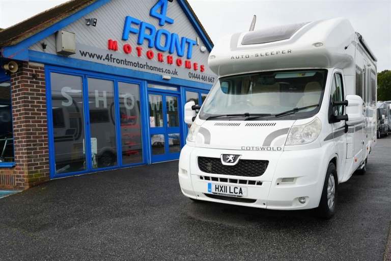 Auto-Sleepers Cotswold PEUGEOT 4 BERTH 2 TRAVEL SEAT MOTORHOME