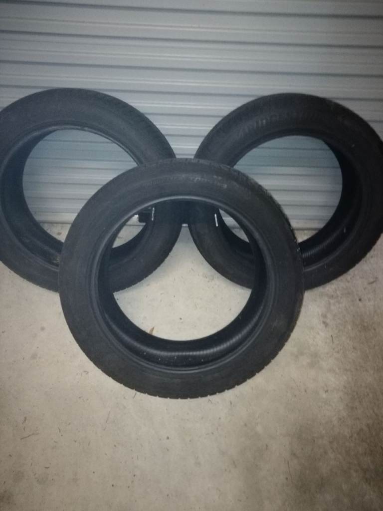 Bridgestone Turanza T005 235/50R19 car tyres
