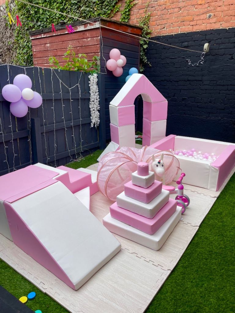 Pink and white foam softplay