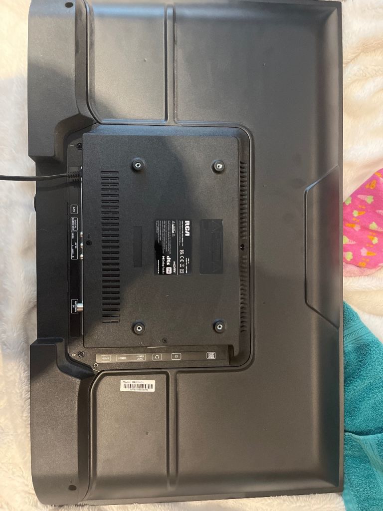 RCA Roku TV 32" Smart TV