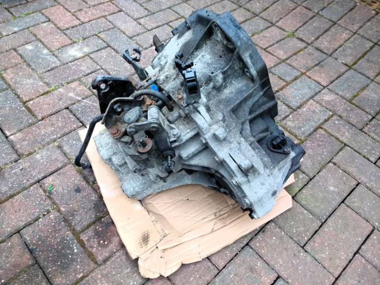 6 Speed Gearbox - Nissan Primera 2.2 dci Parts