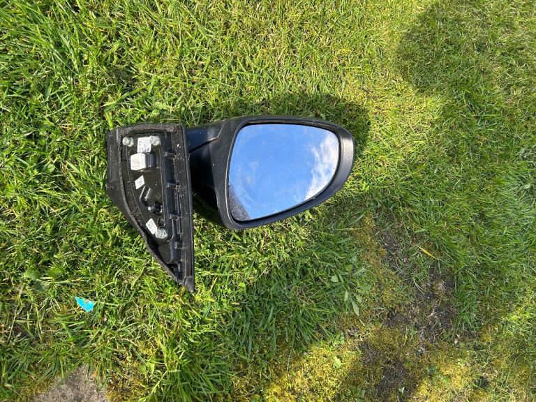 Kia shortage passenger side door mirror 