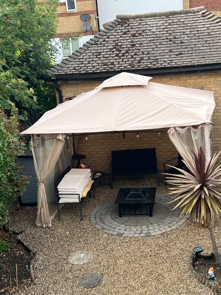 Garden gazebo 