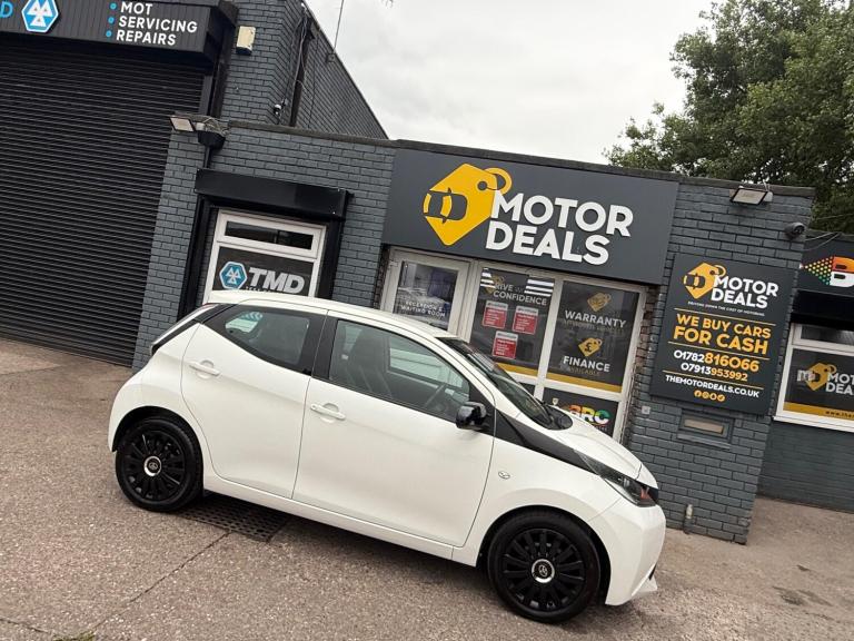 2016 Toyota AYGO 1.0 VVT-i x-play Euro 5 5dr Euro 5 HATCHBACK Petrol Manual