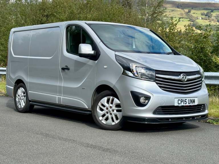 image for VAUXHALL VIVARO 1.6 CDTi 2700 BiTurbo ecoFLEX Sportive 2015