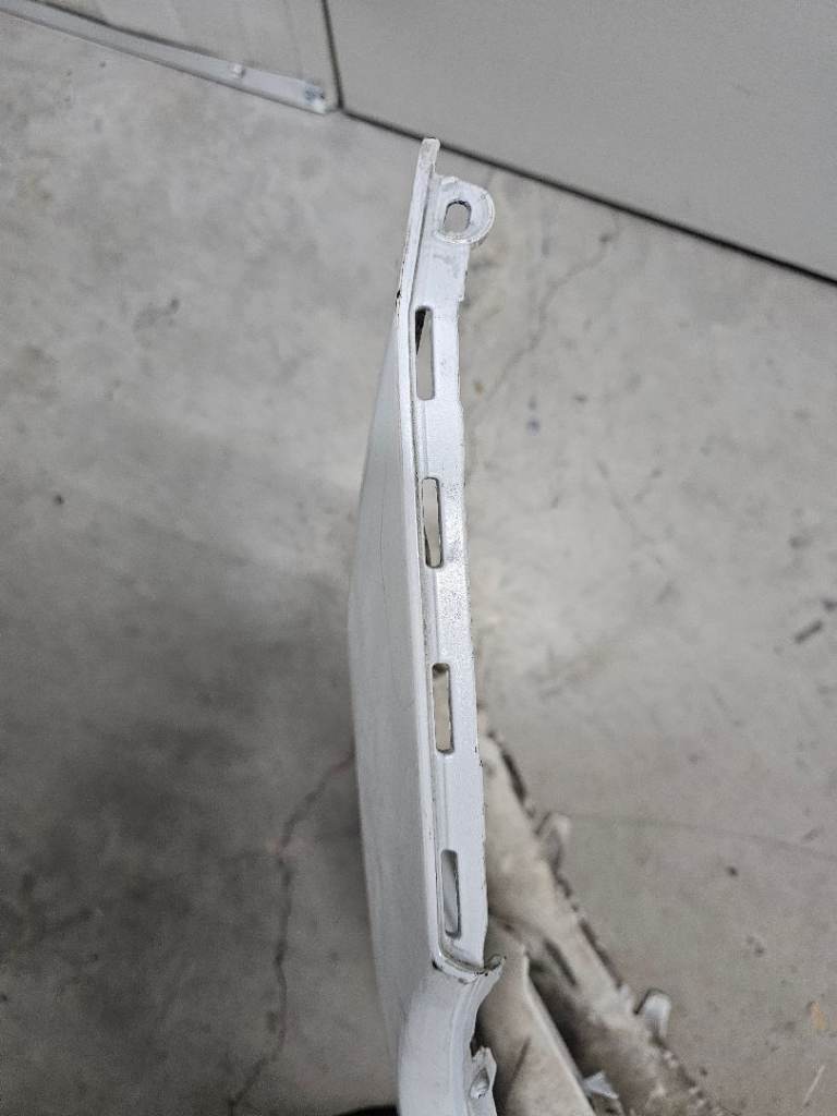 Vw scirocco front bumper and grills