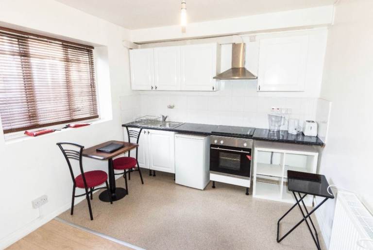 We are happy to offer this beautiful 1 bed apartment in Holloway Rd , Islington, N7-Ref: 518