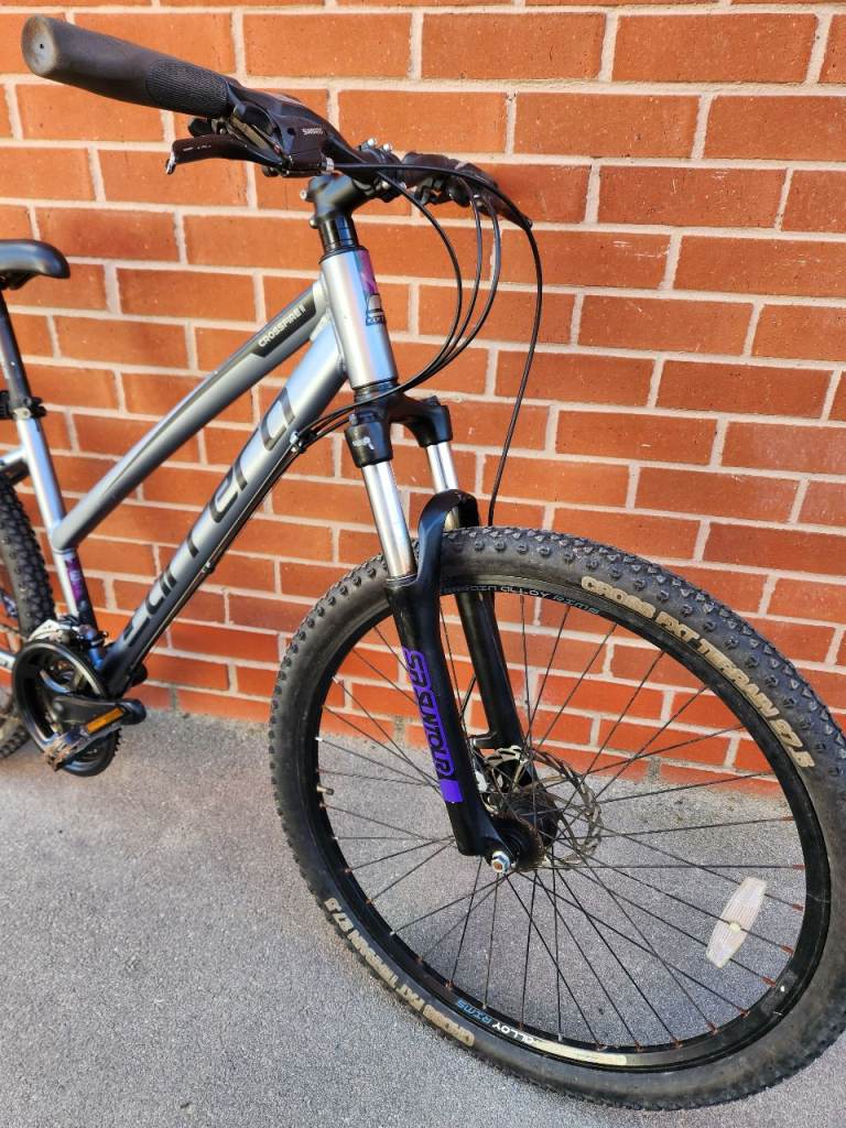 Ladies Carrera mountain bike good condition 