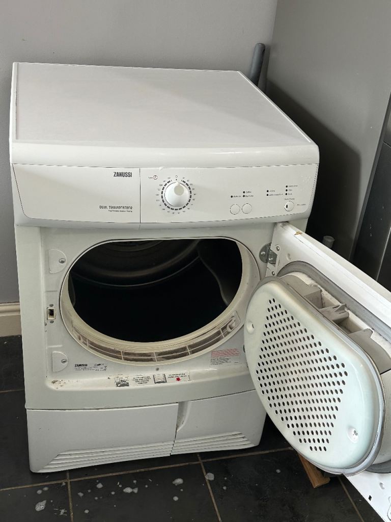 Zanussi Tumble Dryer – White, Good Working Condition