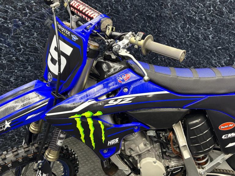 Yamaha YZ 125 2023 ( MX / MOTOCROSS / ENDURO ) @ AJ TRADING
