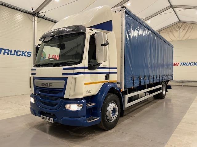 DAF TRUCKS LF 220 4x2 Day Cab Curtainsider