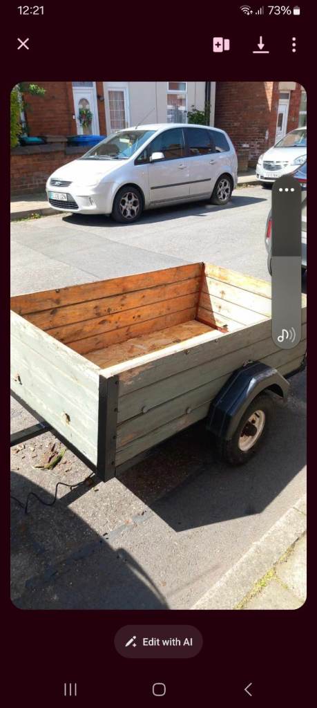Small trailer 