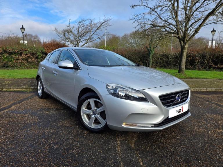 2013 Volvo V40 1.6 T4 SE Euro 5 (s/s) 5dr HATCHBACK Petrol Manual