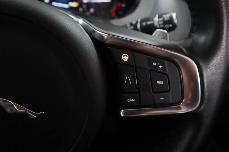 2019 19 JAGUAR F-PACE 2.0 D180 R-SPORT SUV 5DR DIESEL AUTO AWD EURO 6 (S/S) (180