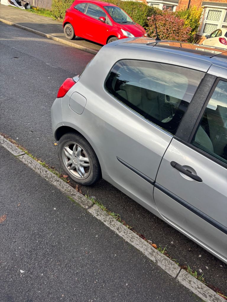 Renault, CLIO, Hatchback, 2006, Other, 1598 (cc), 3 doors