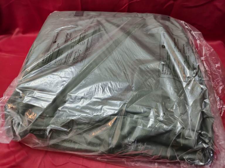 Venture Airpod Travel Cot – Lightweight Foldable 0-3 years (Green)