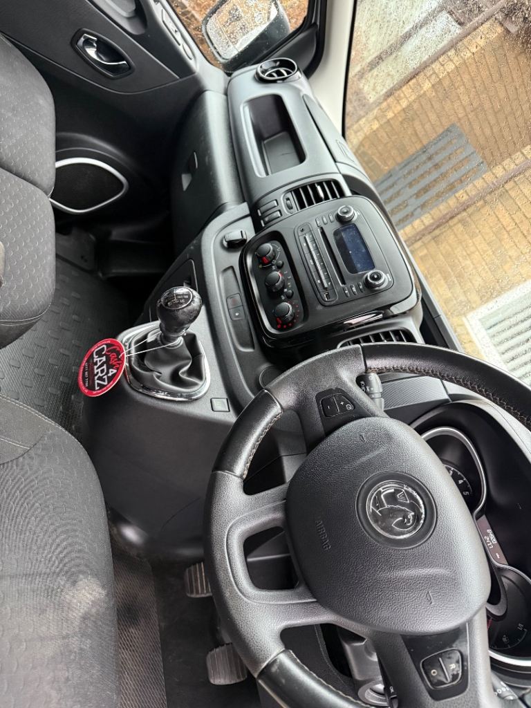 Vauxhall, VIVARO, Panel Van, 2018, Manual, 1598 (cc)