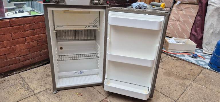 ELECTROLUX RM4270 3way fridge freezer for caravan motorhome camper boat.