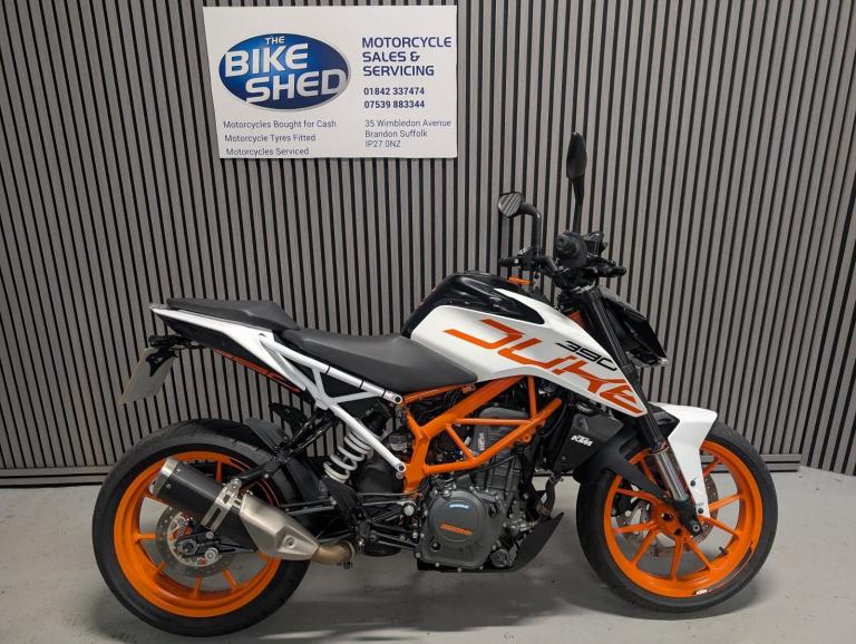 KTM 390 duke 2017  3 owners  Only 6k miles  Full service history  mot Feb 2027