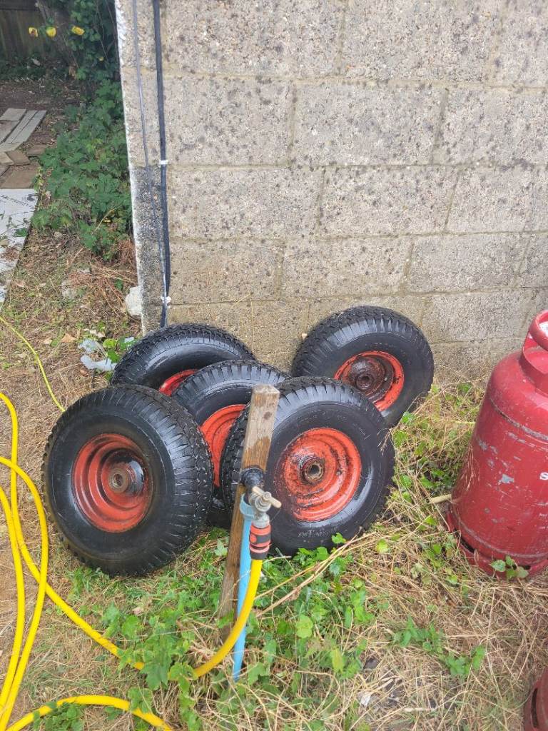 Mobile home tyres