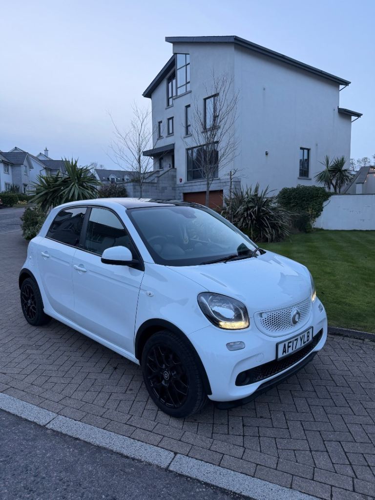 Smart car for four MINT condition 