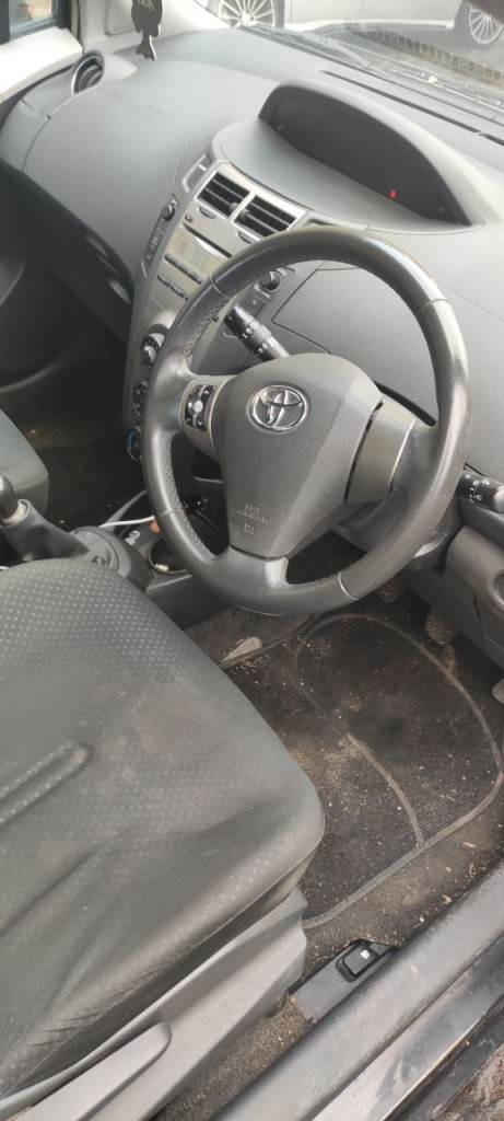 Toyota, YARIS, Hatchback, 2010, Manual, 998 (cc), 5 doors