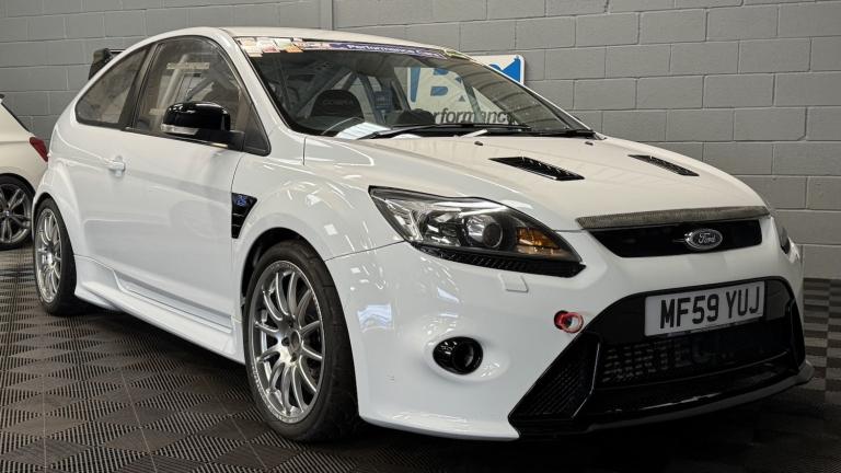 FORD FOCUS 2.5 RS White Manual Petrol 2009