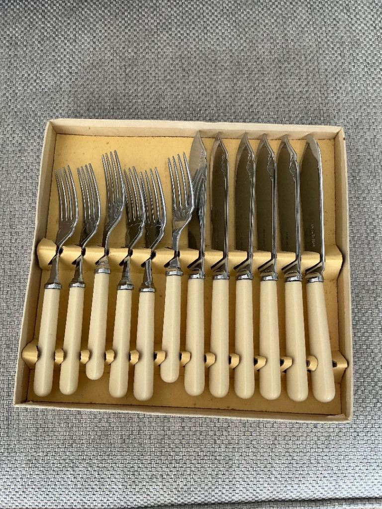 Vintage Cutlery Set –Fish Forks and Knives, Cream Handles, Good Condition
