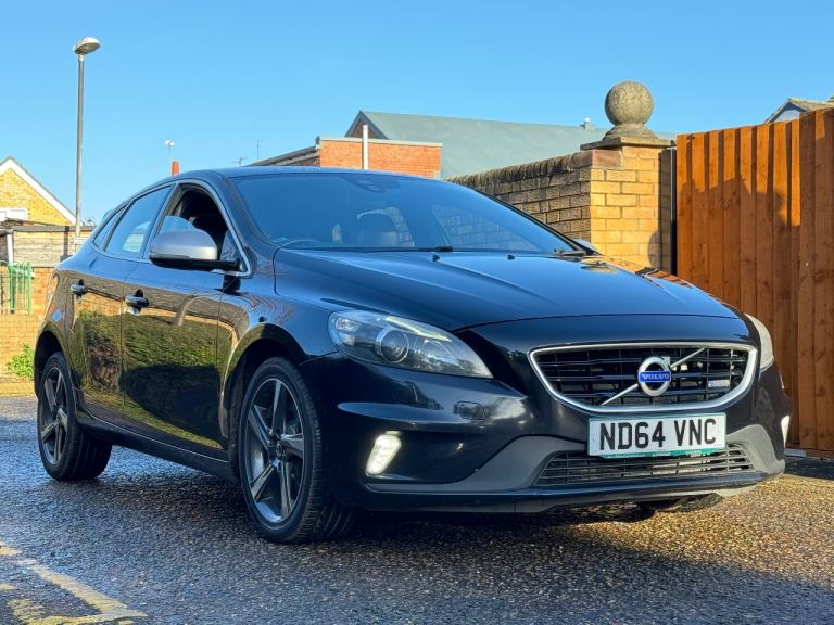 Volvo, V40, Hatchback, 2015, Manual, 1969 (cc), 5 doors