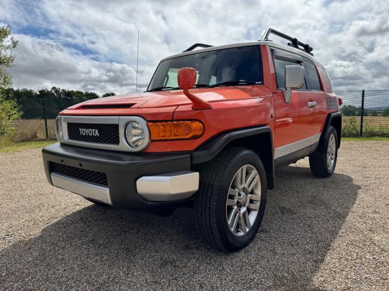 2013 Toyota FJ Cruiser CRUISER 4.0 V6 RHD 4X4 FJ40 * MODERN DAY LAND CRUISER * ULEZ * TOP GRADE 4...