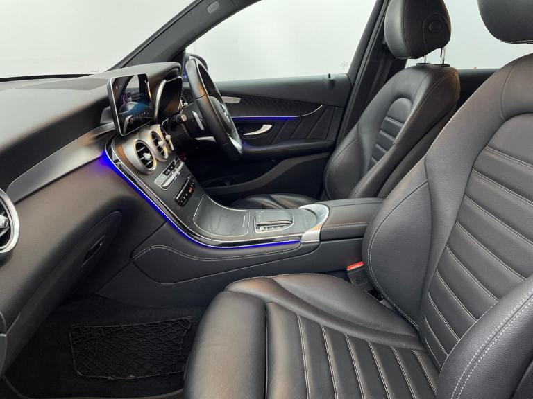 2020 Mercedes-Benz GLC 2.0 GLC300d AMG Line (Premium) SUV 5dr Diesel G-Tronic+ 4MATIC Euro 6 (s/s...