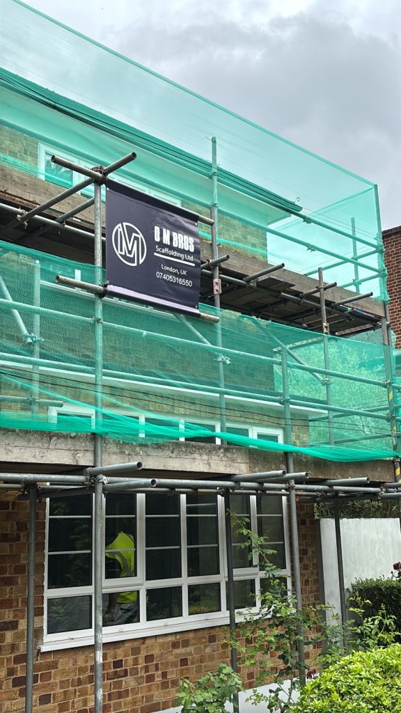 Scaffolding / Scaffold hire for your needs! Best quotes. 